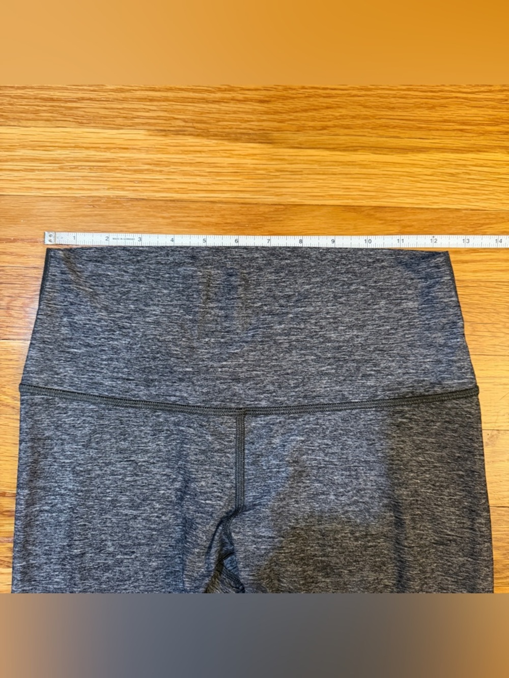 Lululemon High Times Pant 7/8 in the color Heathered Black/Gray - Size 6 - Picture 3 of 7